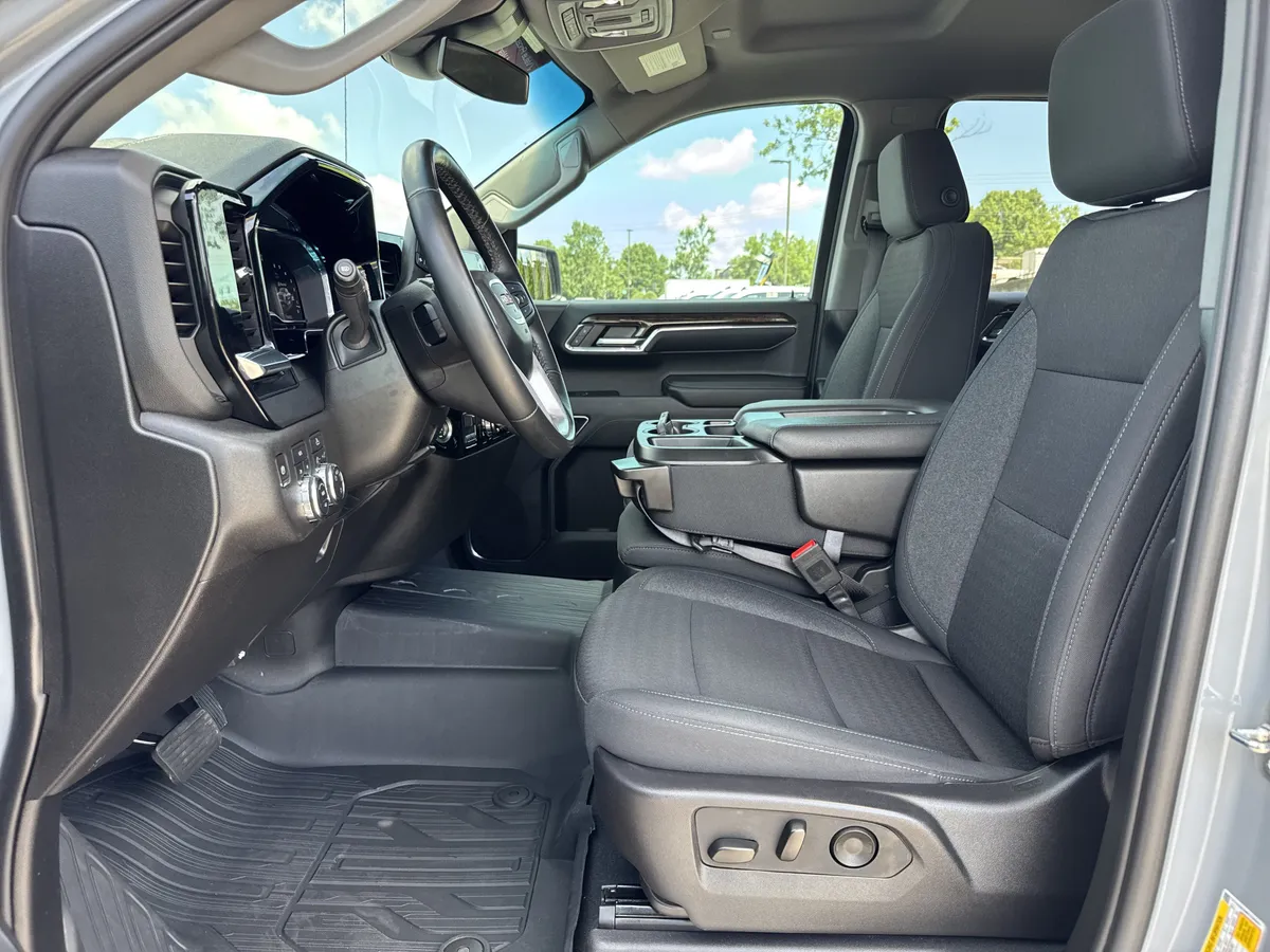2024 GMC Sierra 1500 SLE thumbnail 15