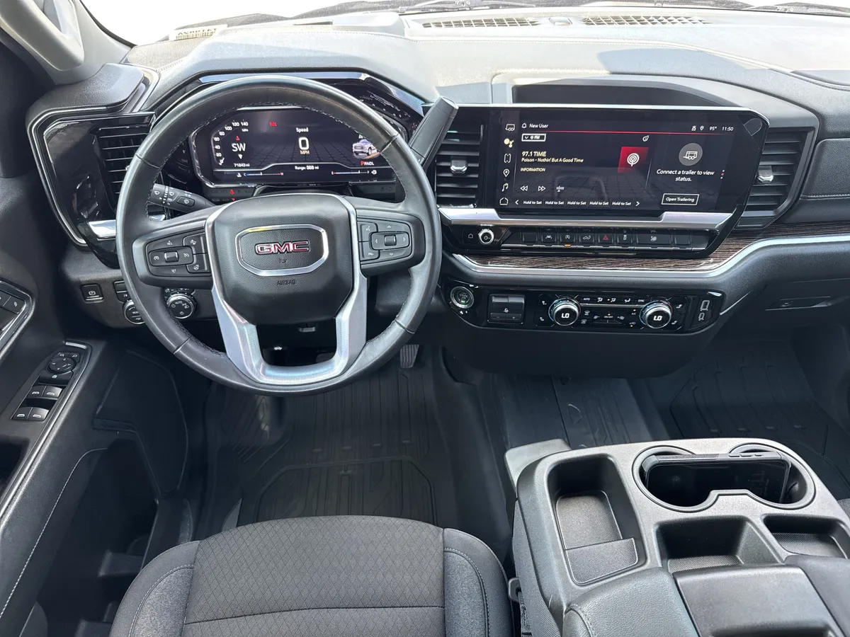 2024 GMC Sierra 1500 SLE thumbnail 17