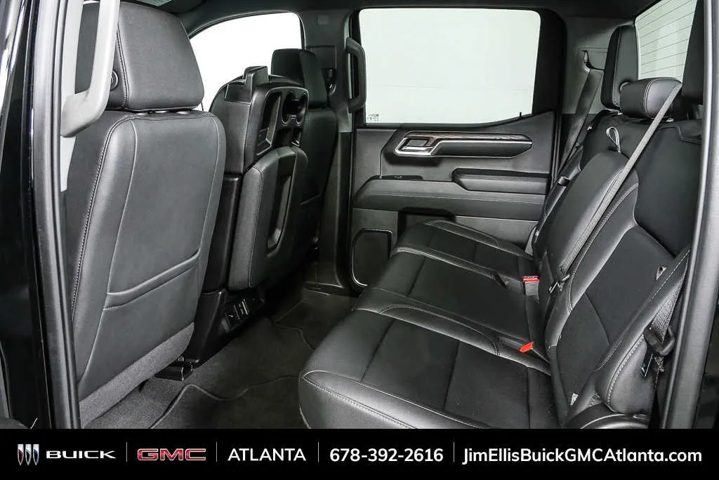 2024 GMC Sierra 1500 SLT thumbnail 16