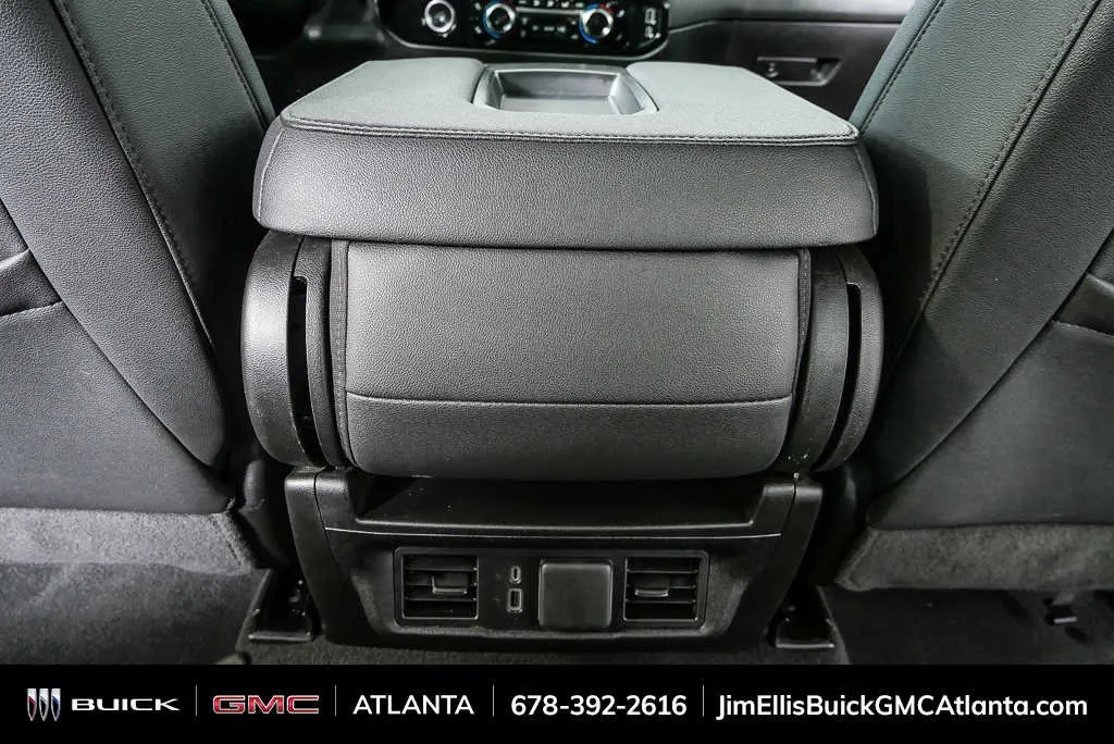 2024 GMC Sierra 1500 SLT thumbnail 17