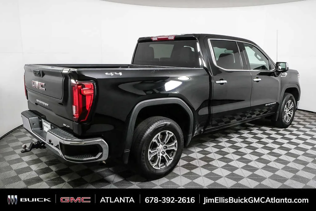 2024 GMC Sierra 1500 SLT thumbnail 26