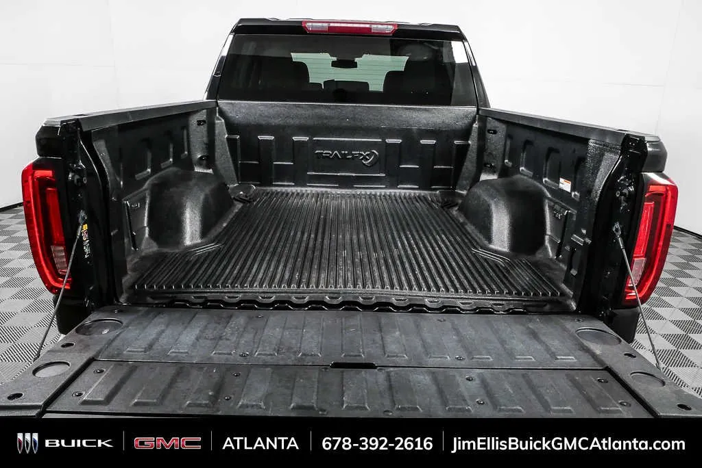 2024 GMC Sierra 1500 SLT thumbnail 28