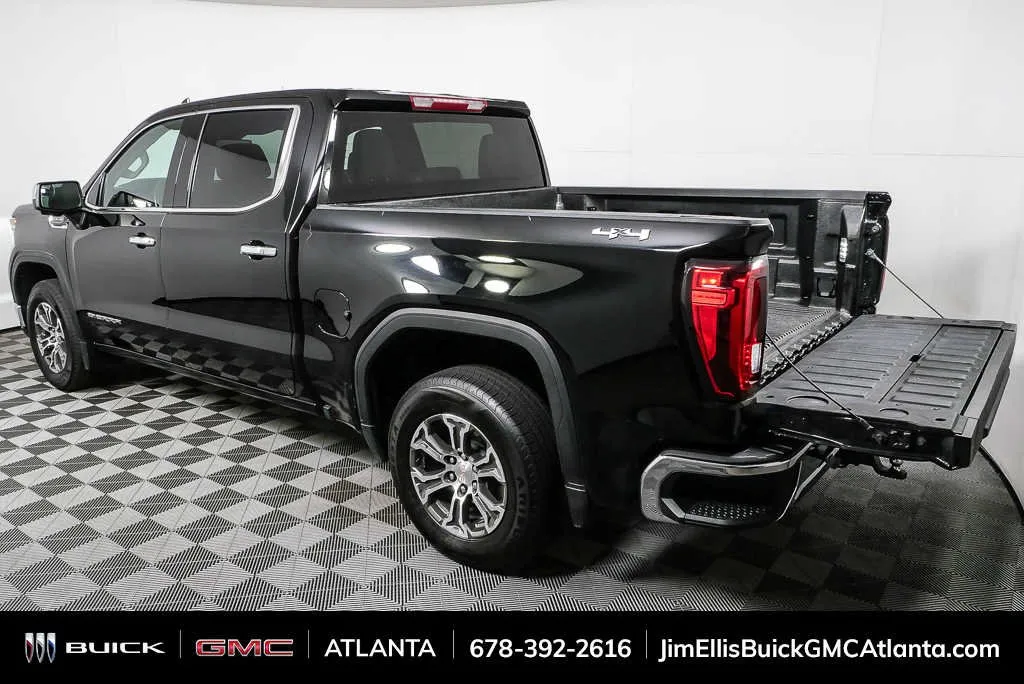 2024 GMC Sierra 1500 SLT thumbnail 29