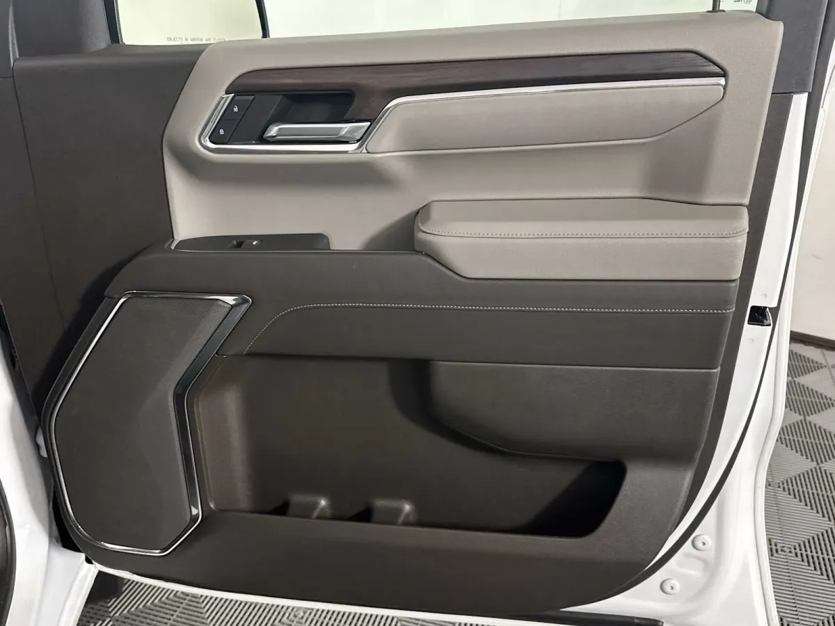 2024 GMC Sierra 1500 SLT thumbnail 20