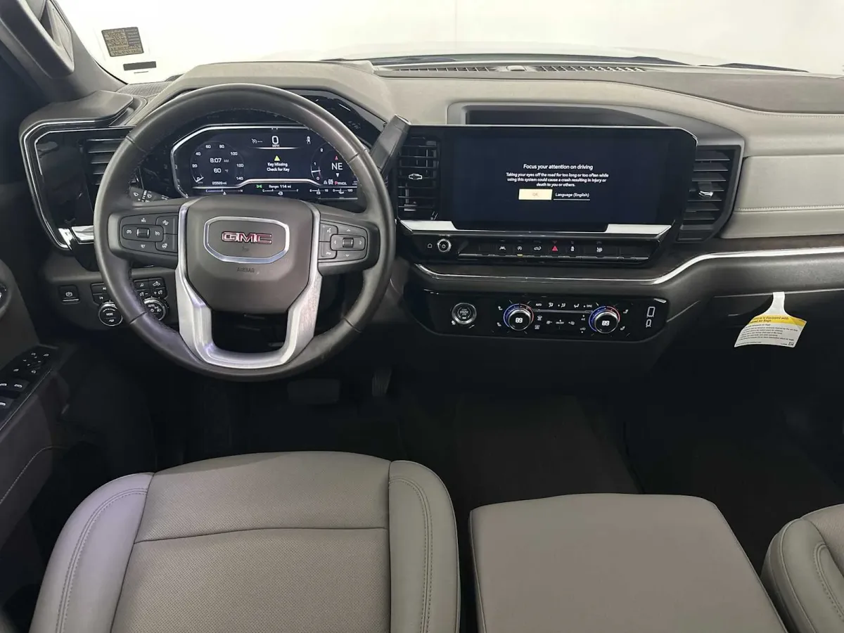 2024 GMC Sierra 1500 SLT thumbnail 28