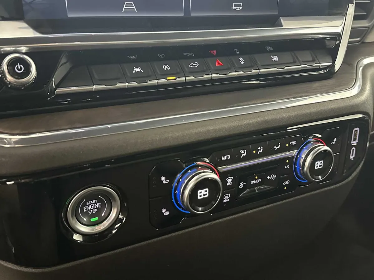 2024 GMC Sierra 1500 SLT thumbnail 35
