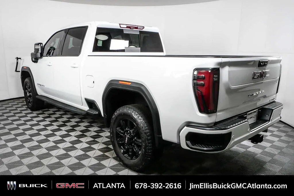 2024 GMC Sierra 2500 HD AT4 thumbnail 2