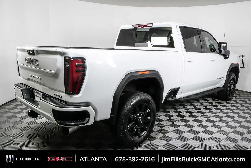2024 GMC Sierra 2500 HD AT4 thumbnail 25