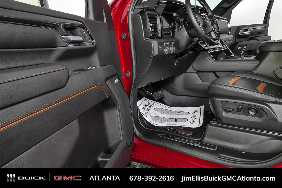 2024 GMC Sierra 2500 HD AT4 thumbnail 8