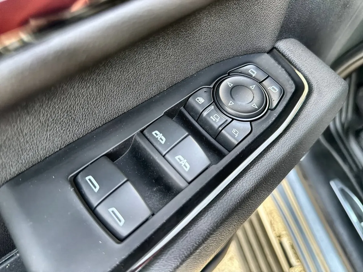 2024 GMC Sierra 2500 HD AT4 thumbnail 19