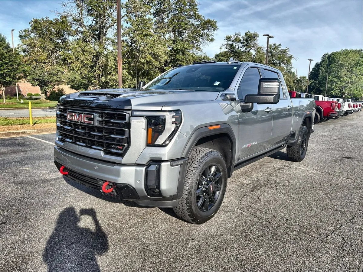 2024 GMC Sierra 2500 HD AT4 thumbnail 4