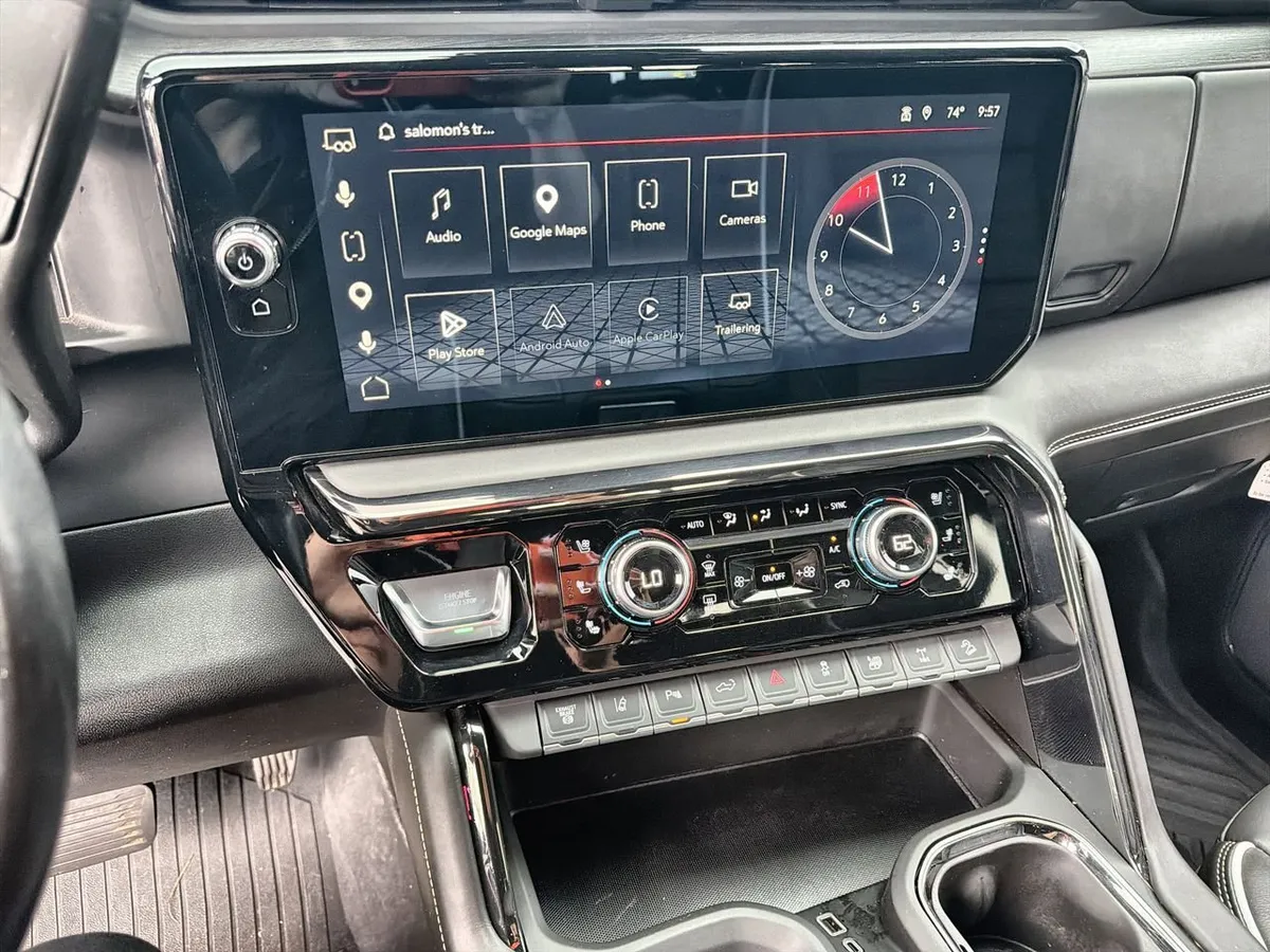 2024 GMC Sierra 2500 HD AT4X thumbnail 13