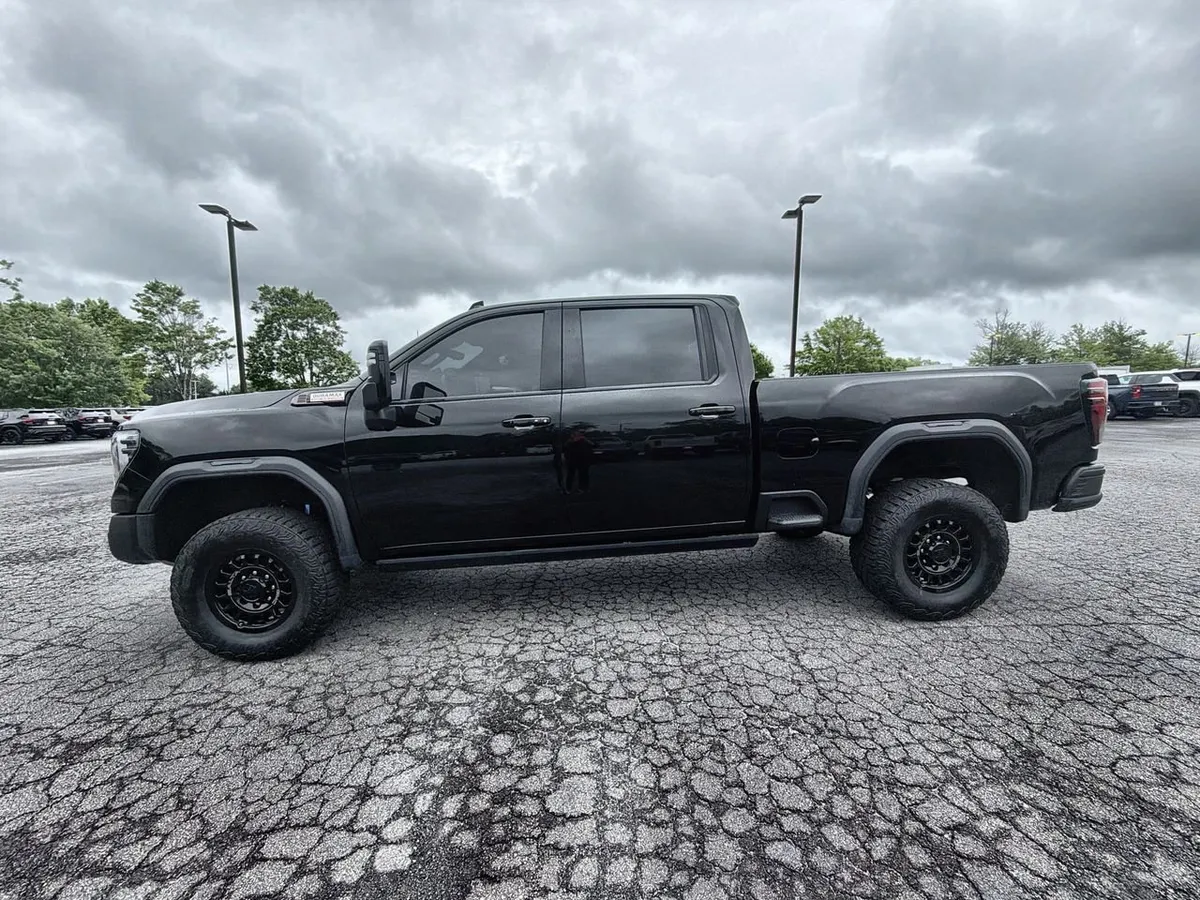 2024 GMC Sierra 2500 HD AT4X thumbnail 5