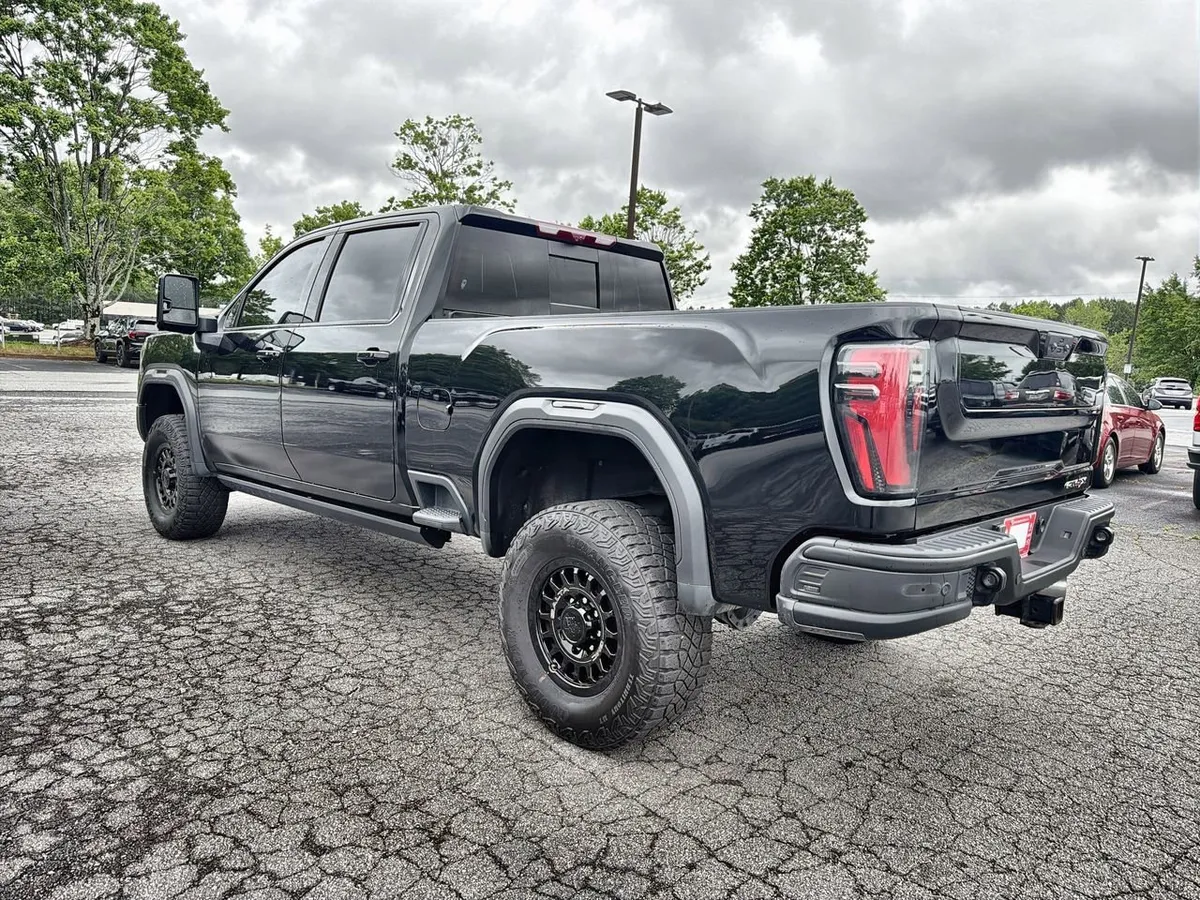 2024 GMC Sierra 2500 HD AT4X thumbnail 6