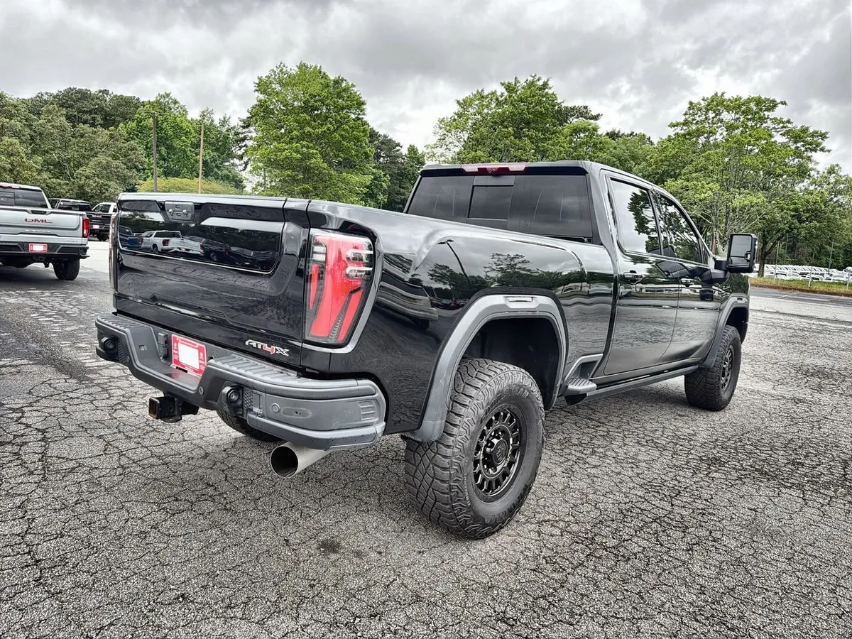 2024 GMC Sierra 2500 HD AT4X thumbnail 8