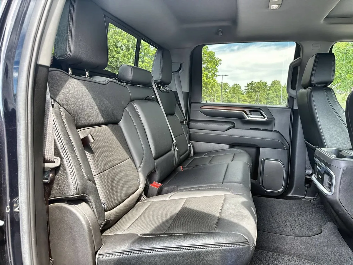 2024 GMC Sierra 2500 HD Denali thumbnail 22