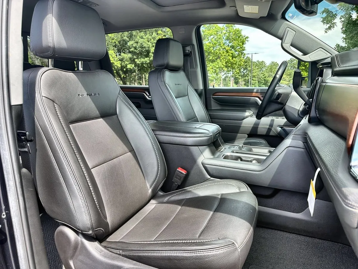 2024 GMC Sierra 2500 HD Denali thumbnail 23