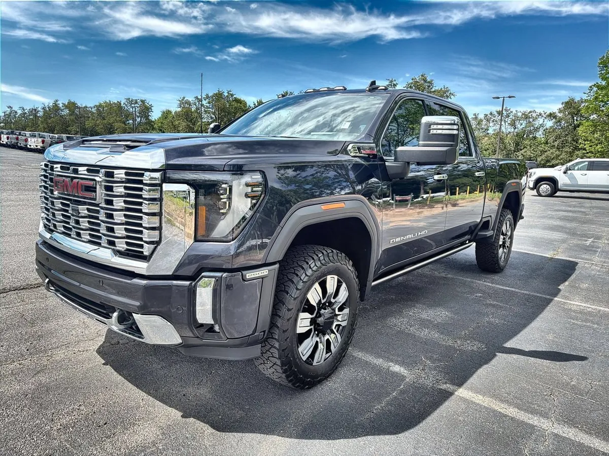2024 GMC Sierra 2500 HD Denali thumbnail 4