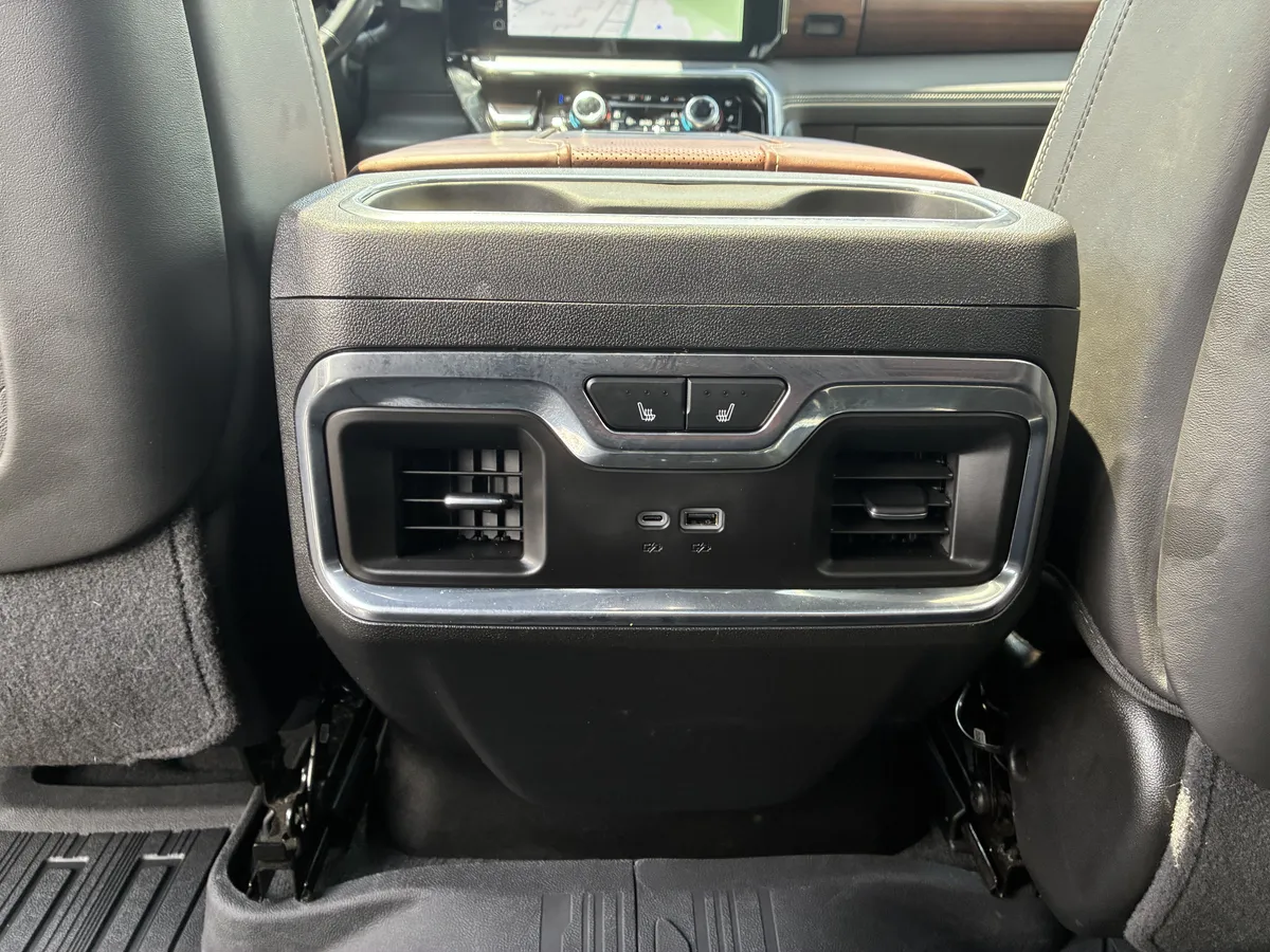 2024 GMC Sierra 2500 HD Denali Ultimate thumbnail 17