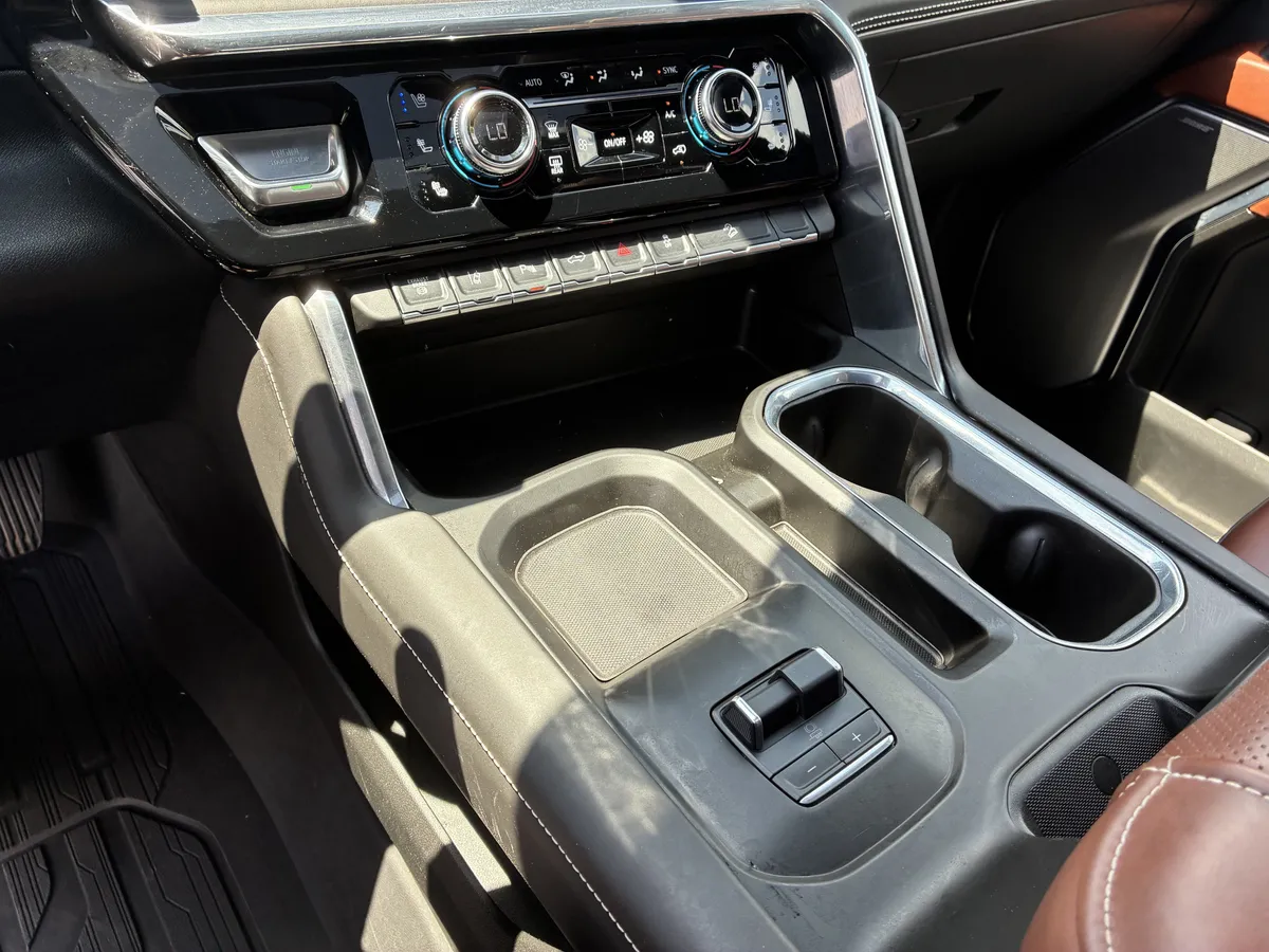 2024 GMC Sierra 2500 HD Denali Ultimate thumbnail 34