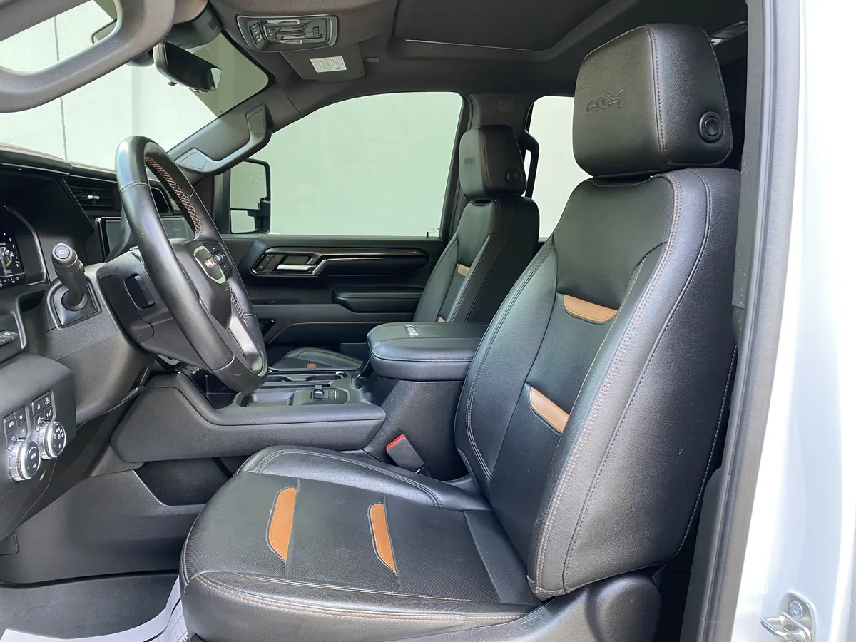 2024 GMC Sierra 2500HD AT4 thumbnail 16