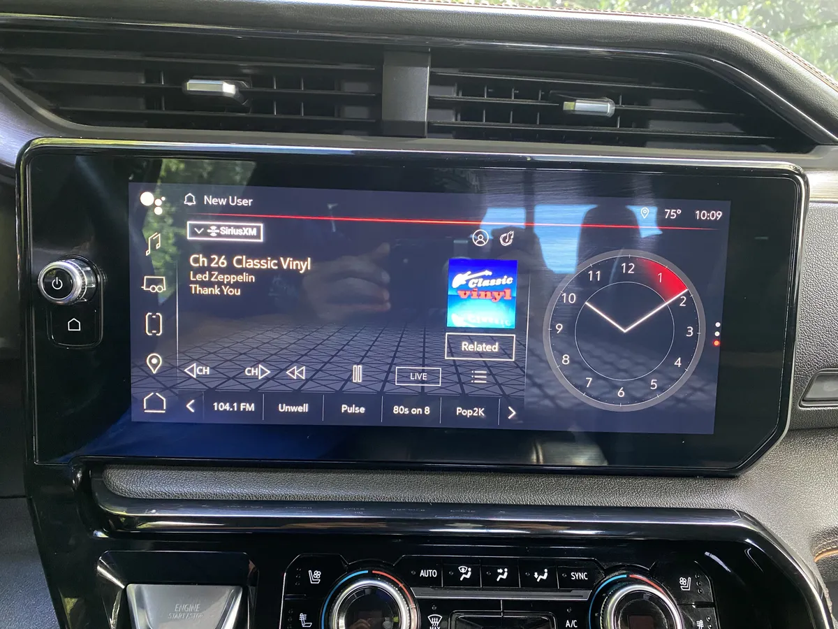 2024 GMC Sierra 2500HD AT4 thumbnail 27