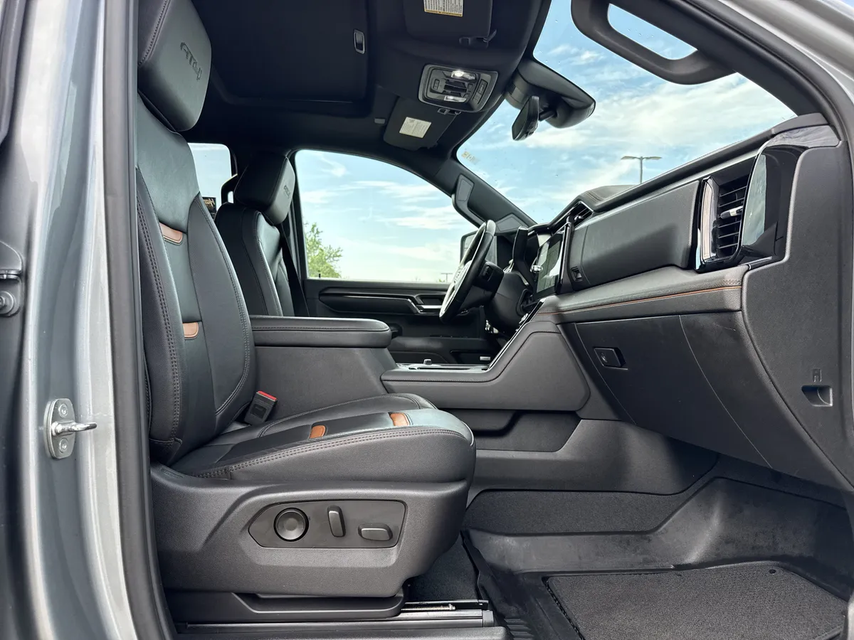 2024 GMC Sierra 2500HD AT4 thumbnail 26