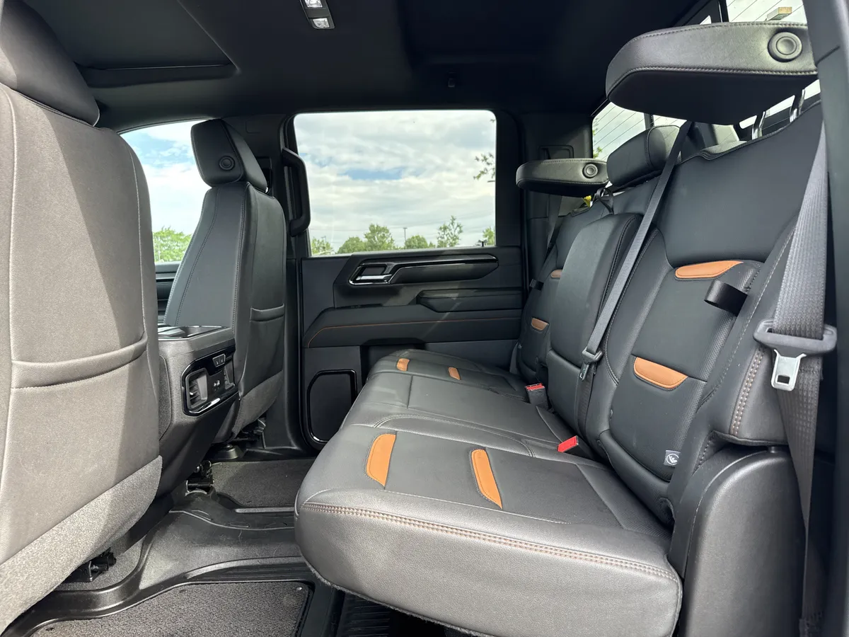 2024 GMC Sierra 2500HD AT4 thumbnail 27