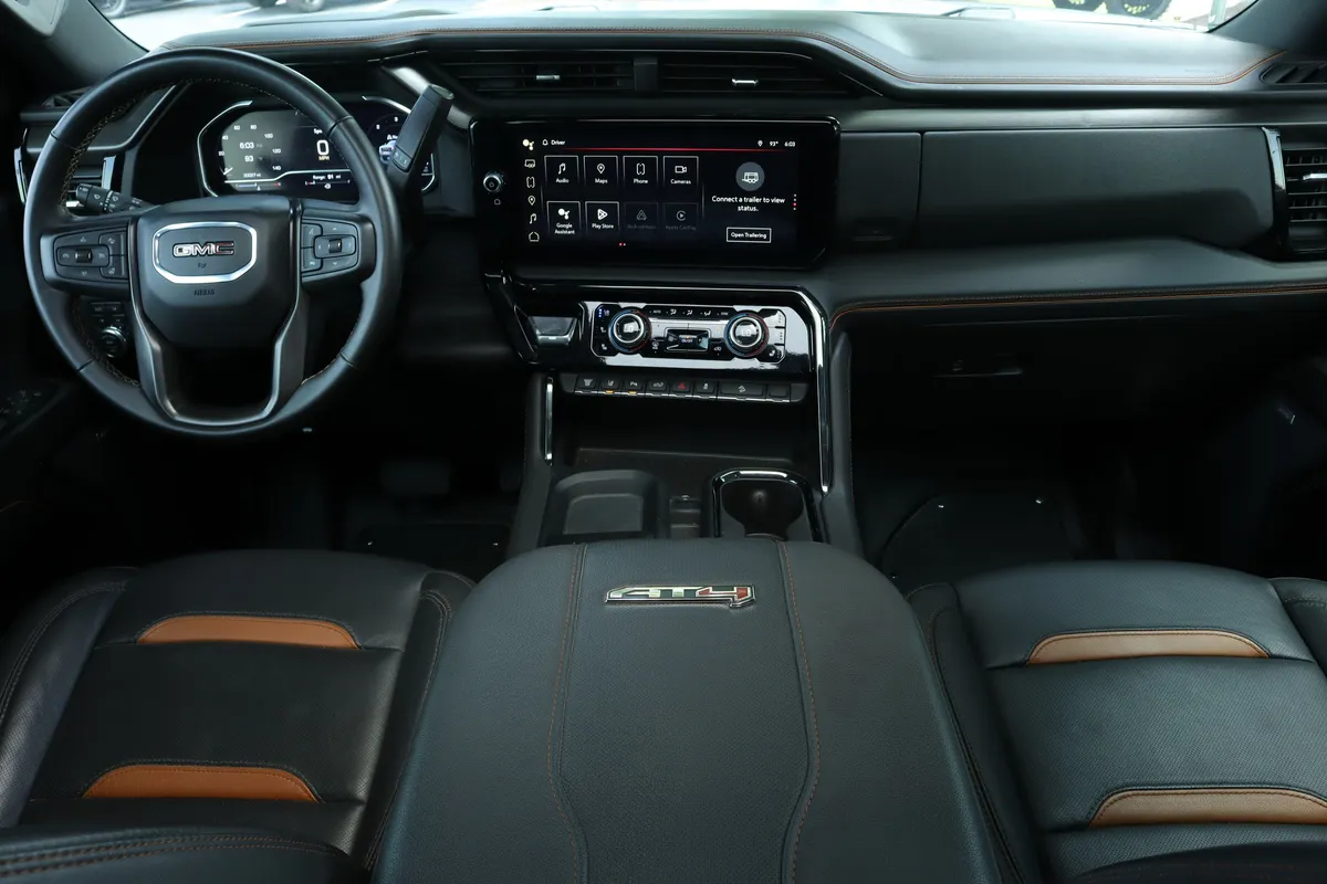 2024 GMC Sierra 2500HD AT4 thumbnail 6