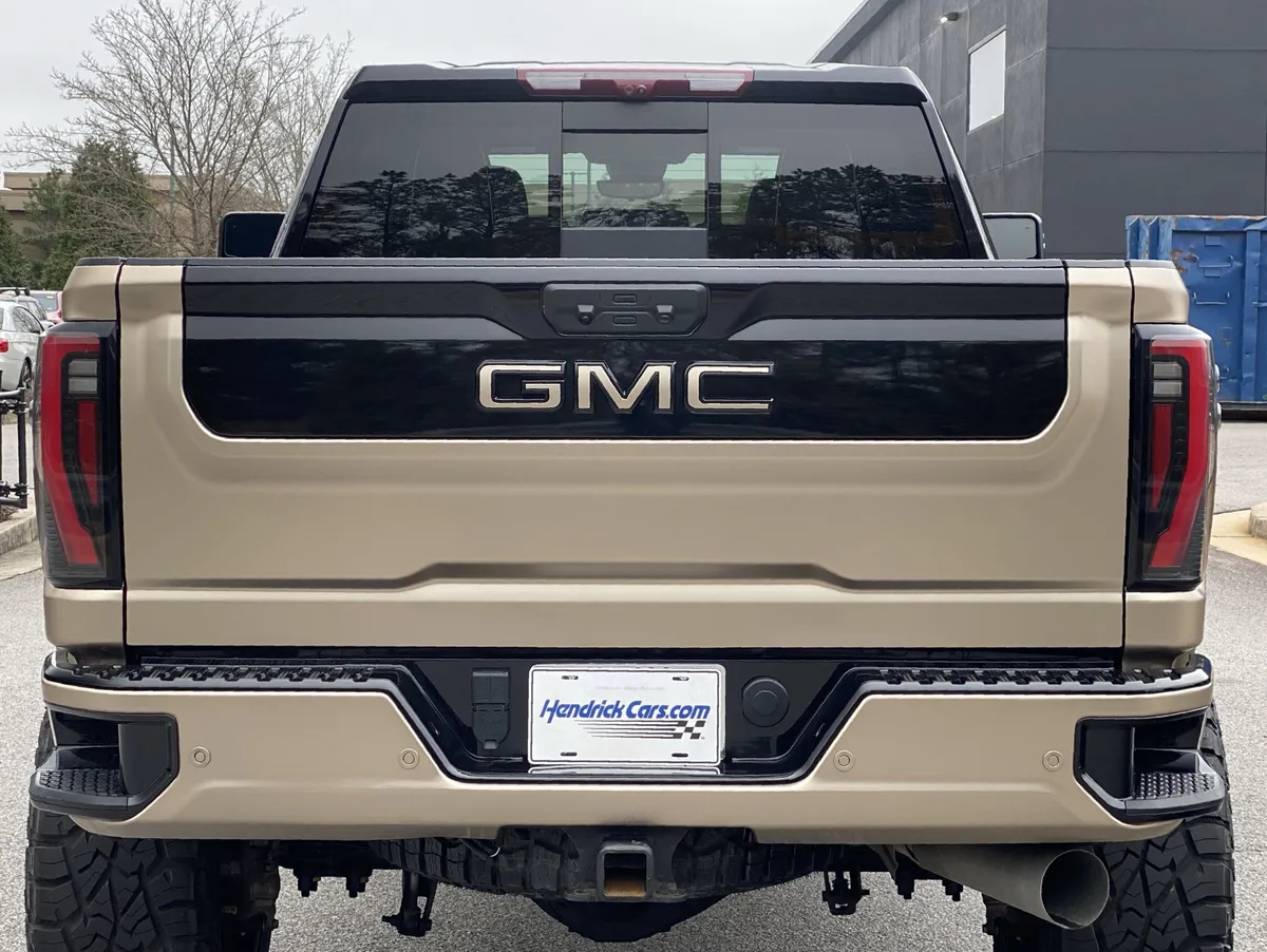 2024 GMC Sierra 2500HD AT4X thumbnail 21