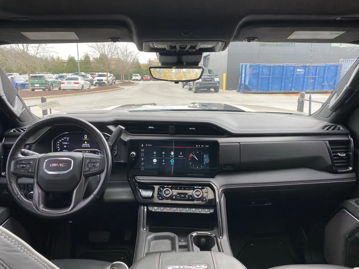 2024 GMC Sierra 2500HD AT4X thumbnail 42
