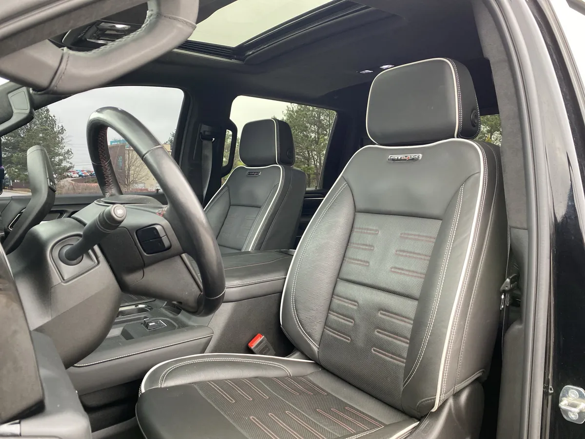 2024 GMC Sierra 2500HD AT4X thumbnail 6