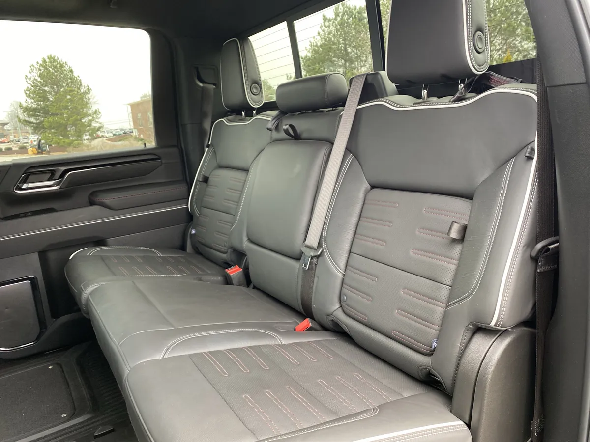 2024 GMC Sierra 2500HD AT4X thumbnail 8