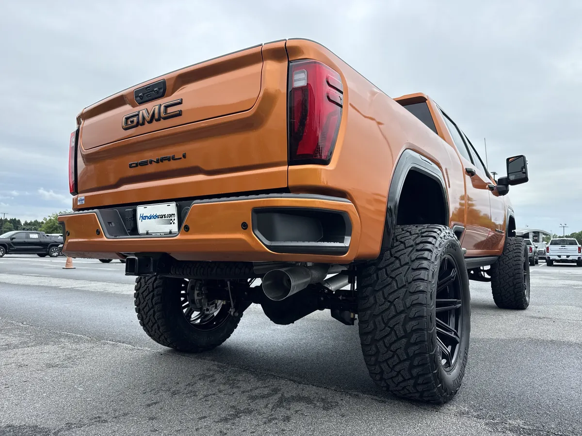 2024 GMC Sierra 2500HD Denali thumbnail 9