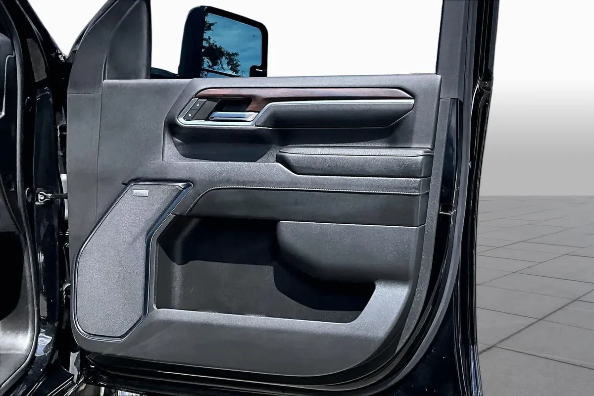 2024 GMC Sierra 2500HD SLT thumbnail 27