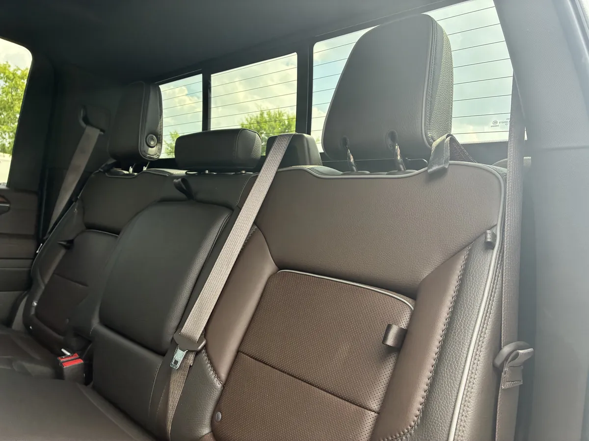 2024 GMC Sierra 3500 HD Denali DRW thumbnail 13