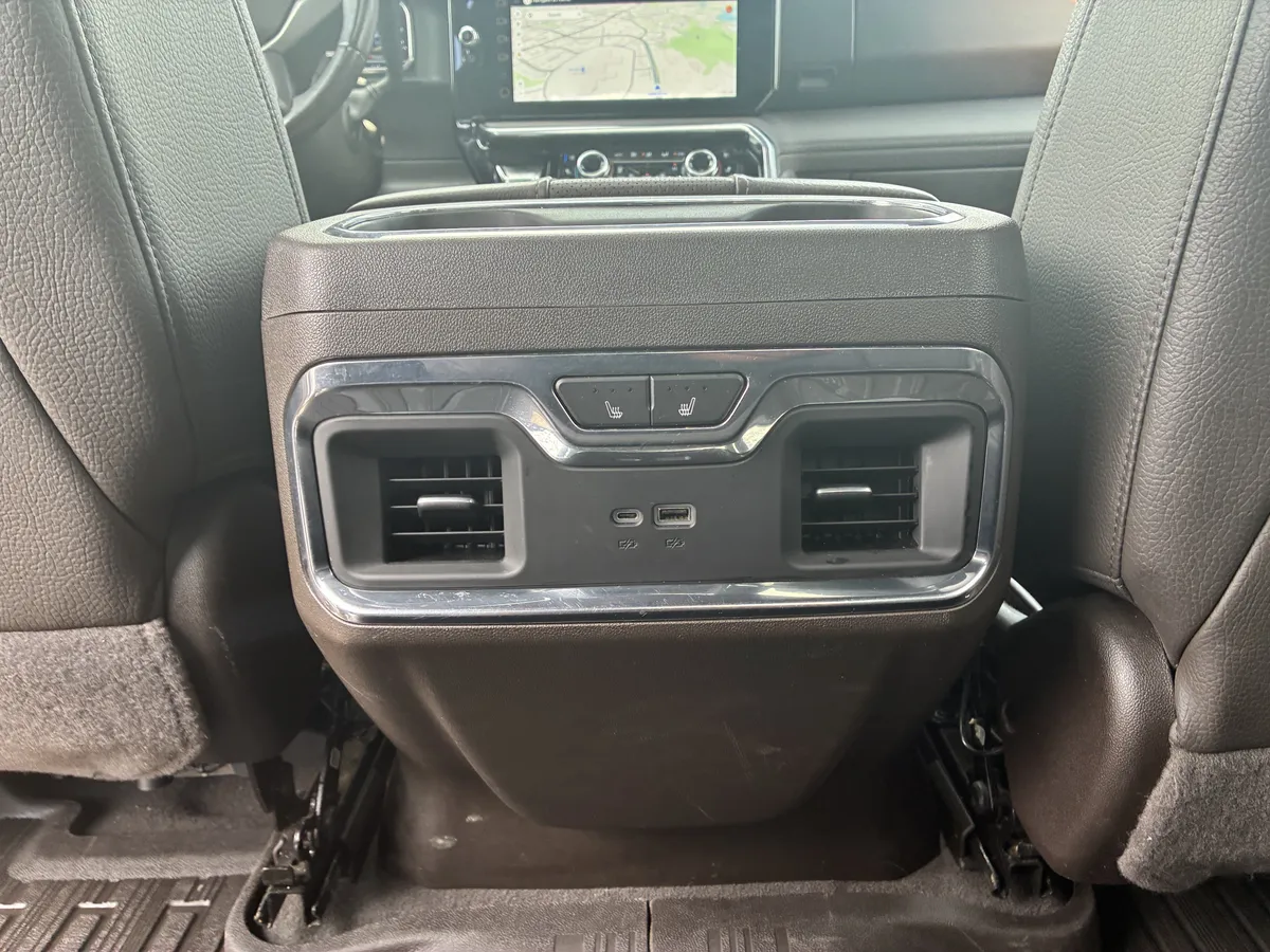 2024 GMC Sierra 3500 HD Denali DRW thumbnail 17