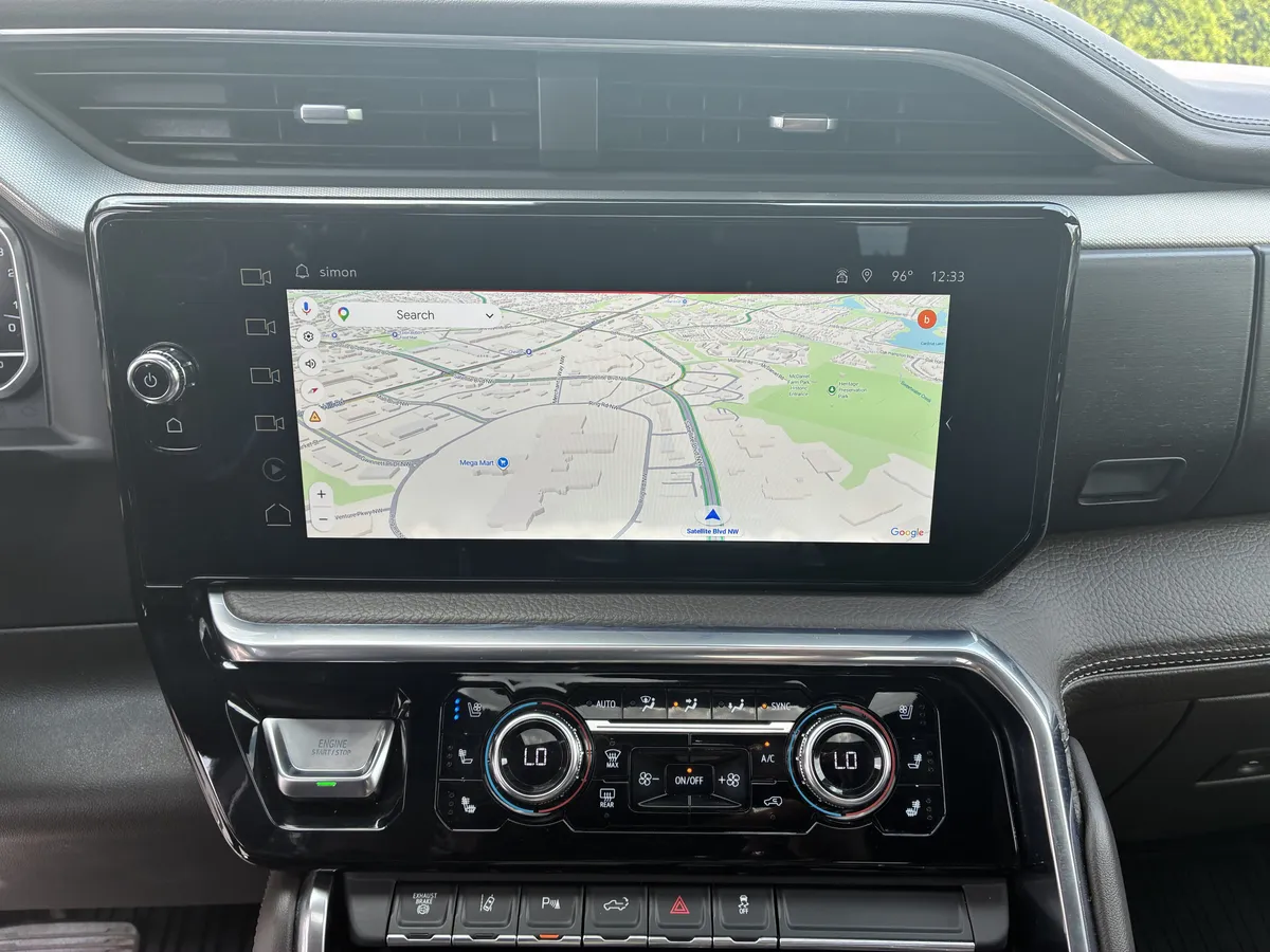 2024 GMC Sierra 3500 HD Denali DRW thumbnail 31