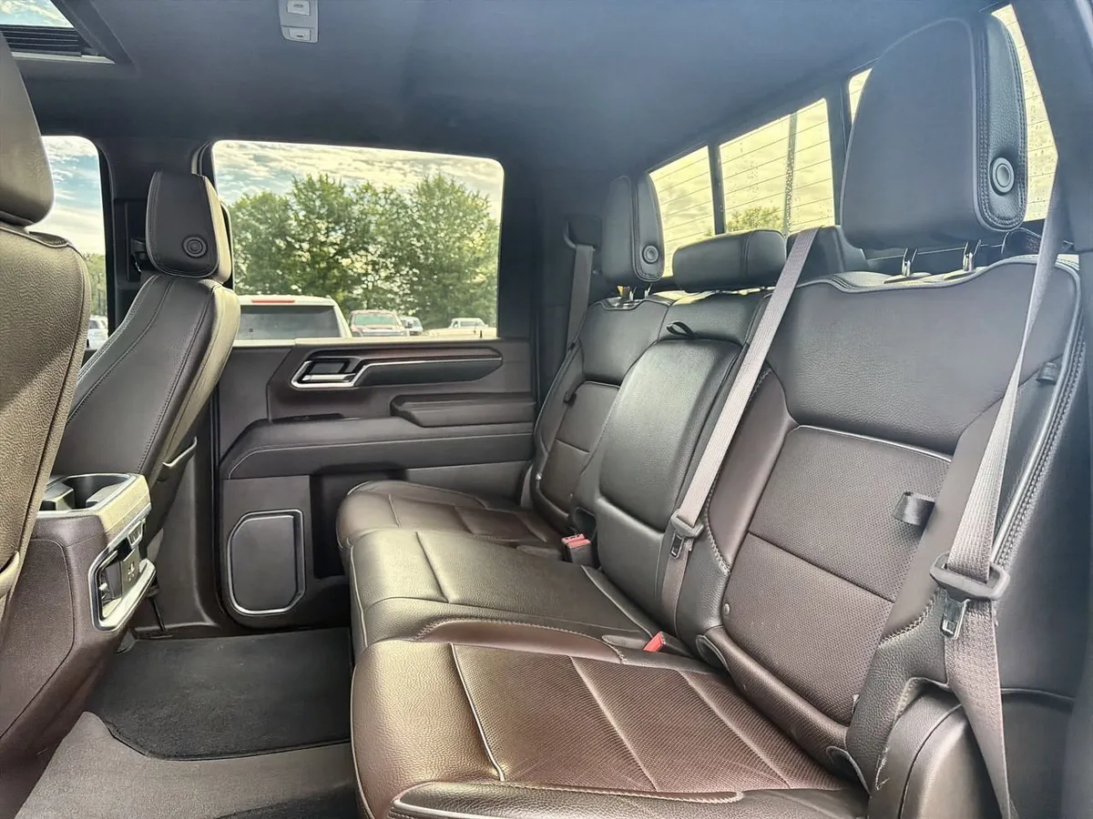 2024 GMC Sierra 3500 HD Denali thumbnail 20