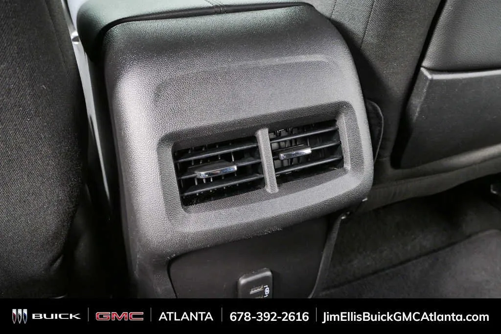 2024 GMC Terrain SLE thumbnail 18