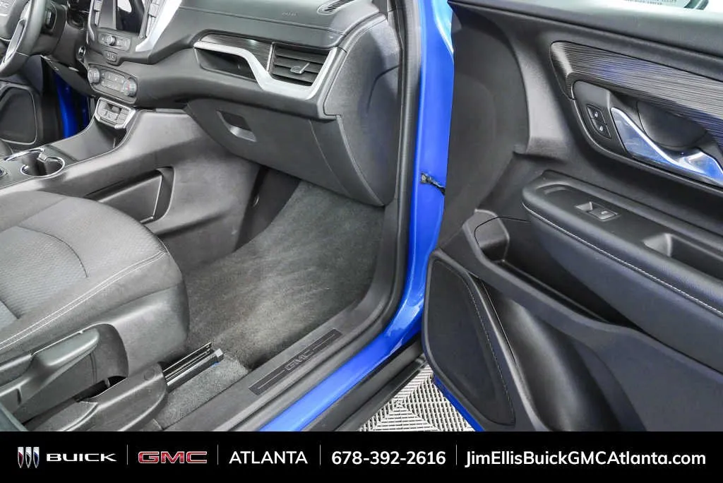 2024 GMC Terrain SLE thumbnail 23
