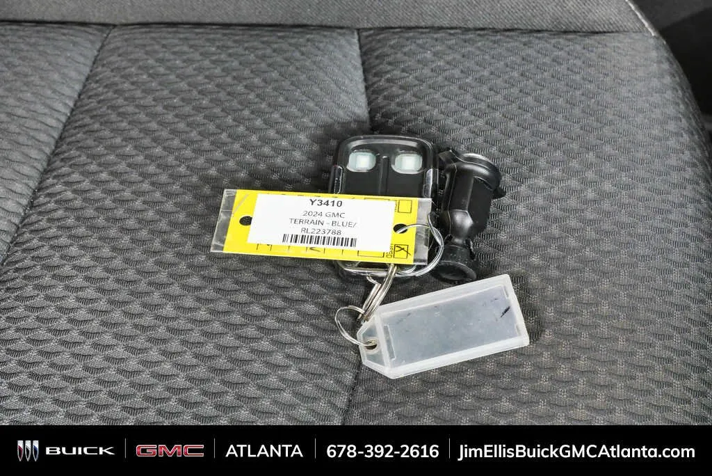 2024 GMC Terrain SLE thumbnail 36