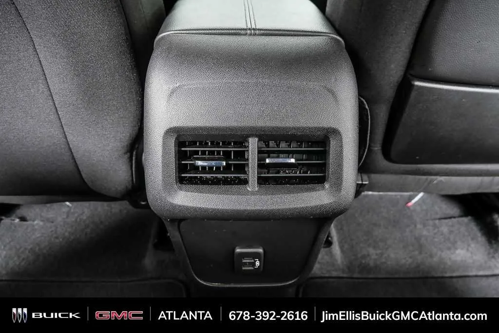 2024 GMC Terrain SLE thumbnail 17