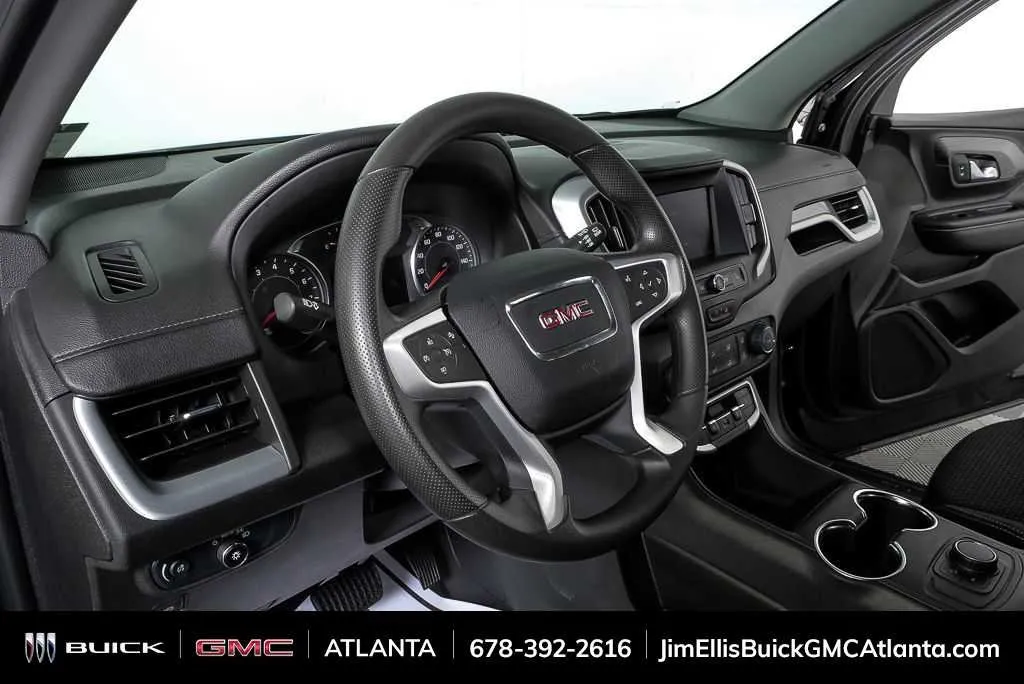 2024 GMC Terrain SLE thumbnail 4