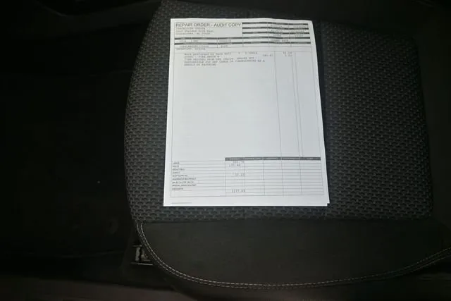 2024 GMC Terrain SLE thumbnail 4