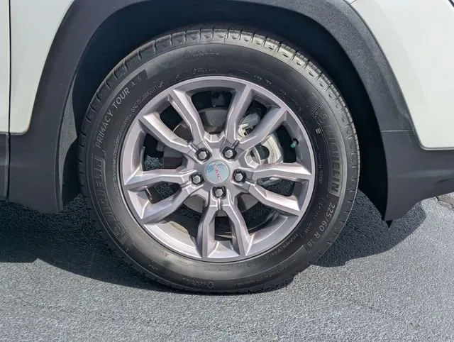 2024 GMC Terrain SLT thumbnail 14