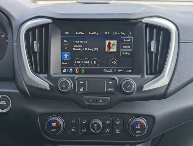2024 GMC Terrain SLT thumbnail 18