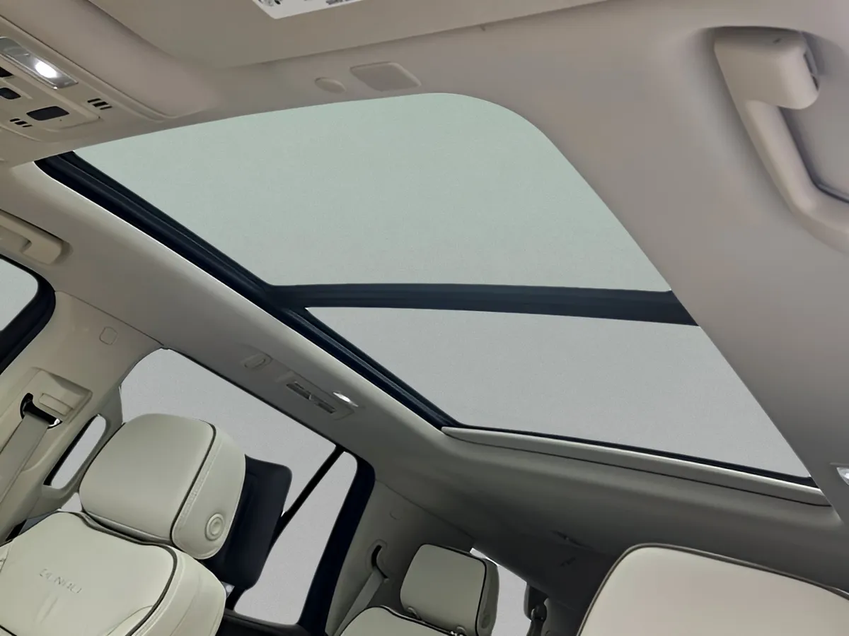 2024 GMC Yukon Denali thumbnail 11