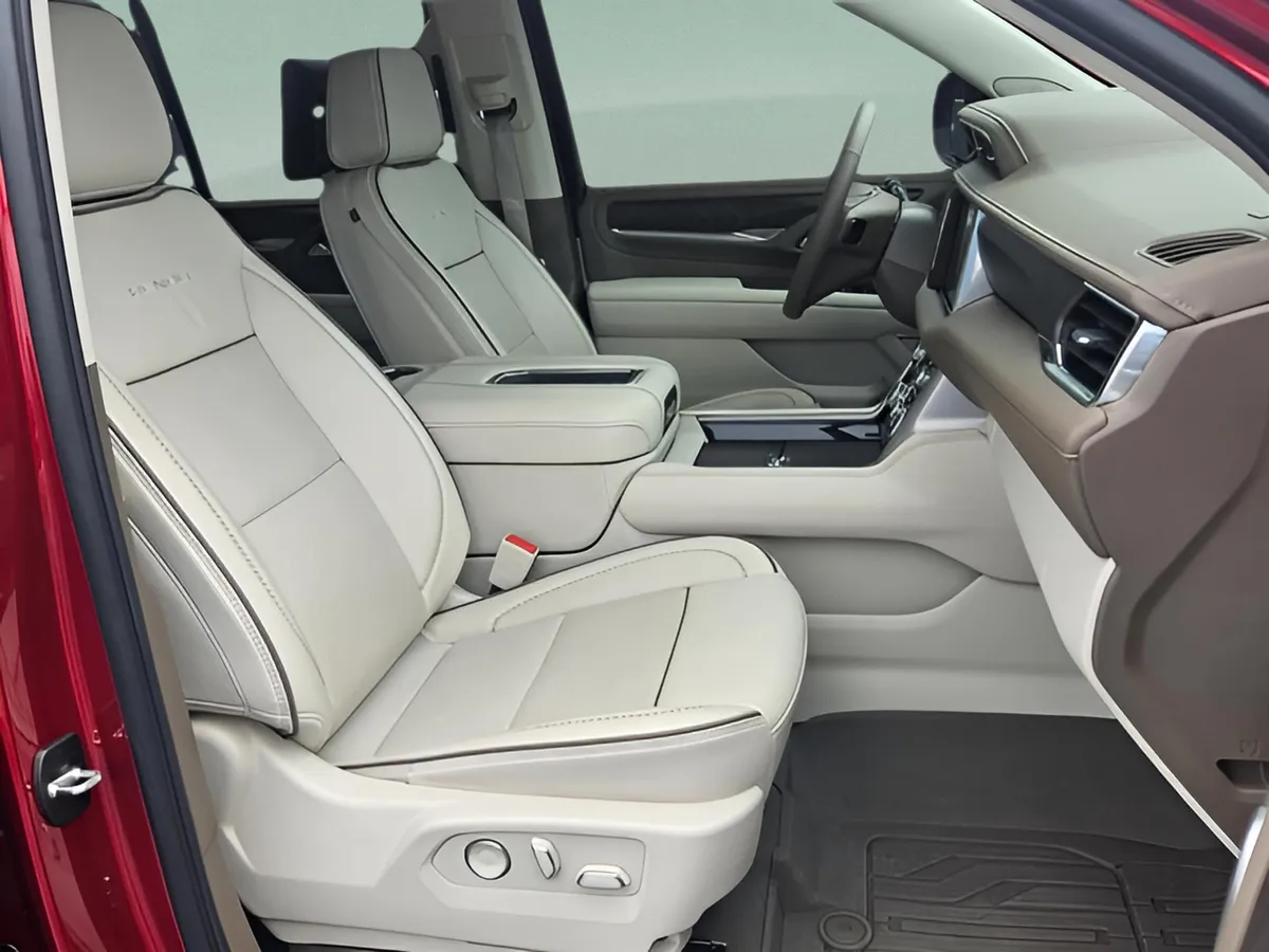 2024 GMC Yukon Denali thumbnail 27
