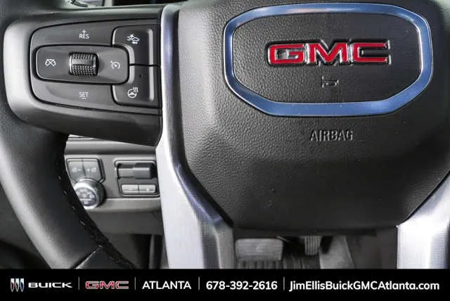 2024 GMC Yukon SLT thumbnail 10